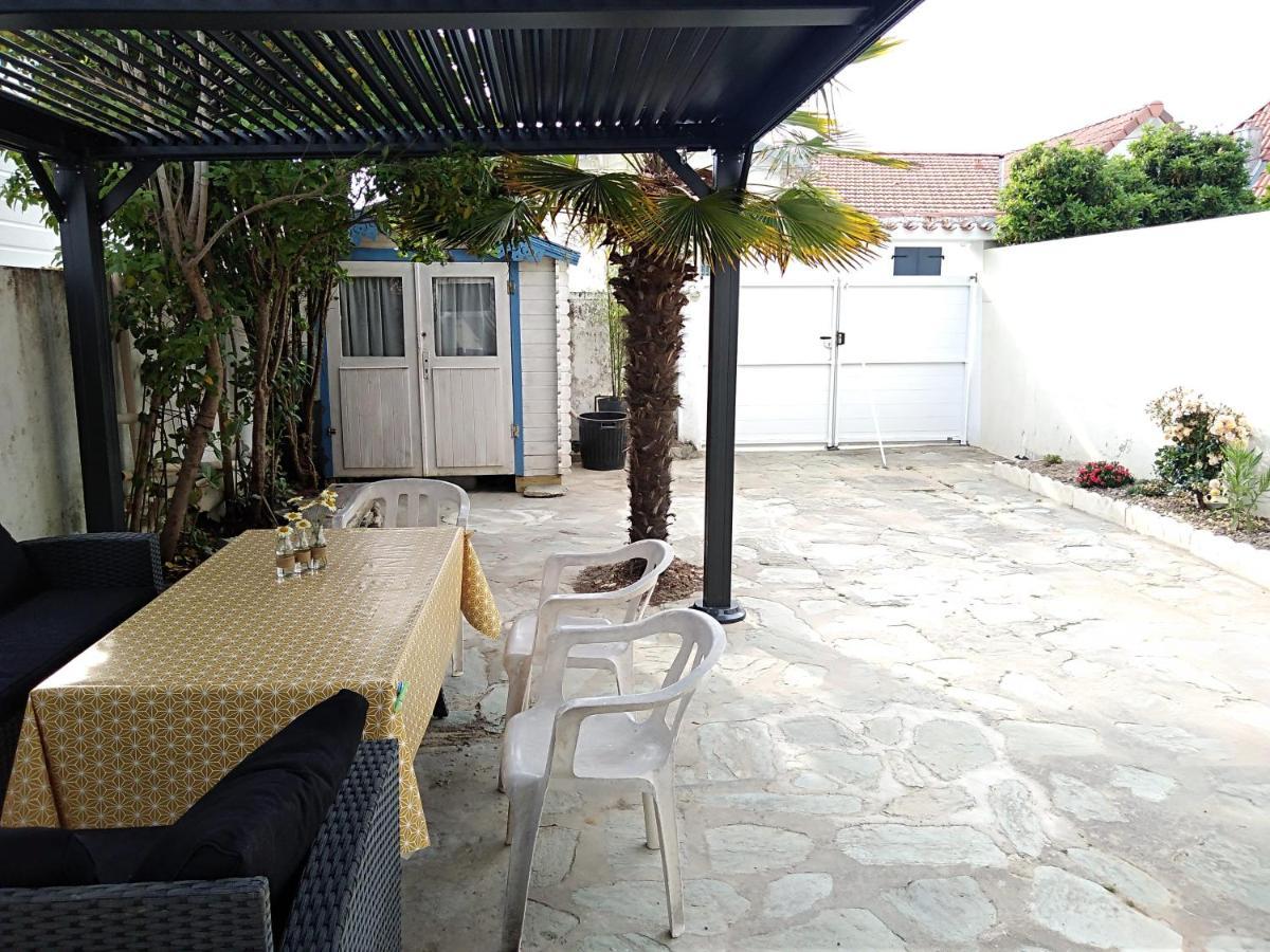 Maison Boisvinet Saint-Gilles-Croix-De-Vie, 4-5 P, Belle Cour Interieure, 200M Plage Екстер'єр фото